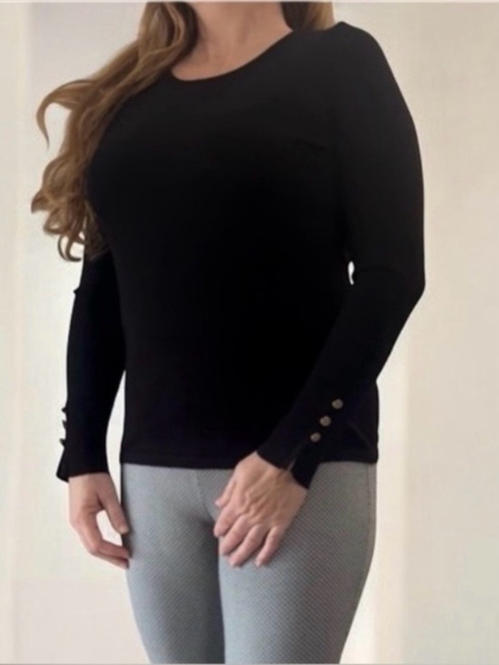 CHICO’S Women’s Round Neck Knit Top Three Button‎ Cuff Detail L